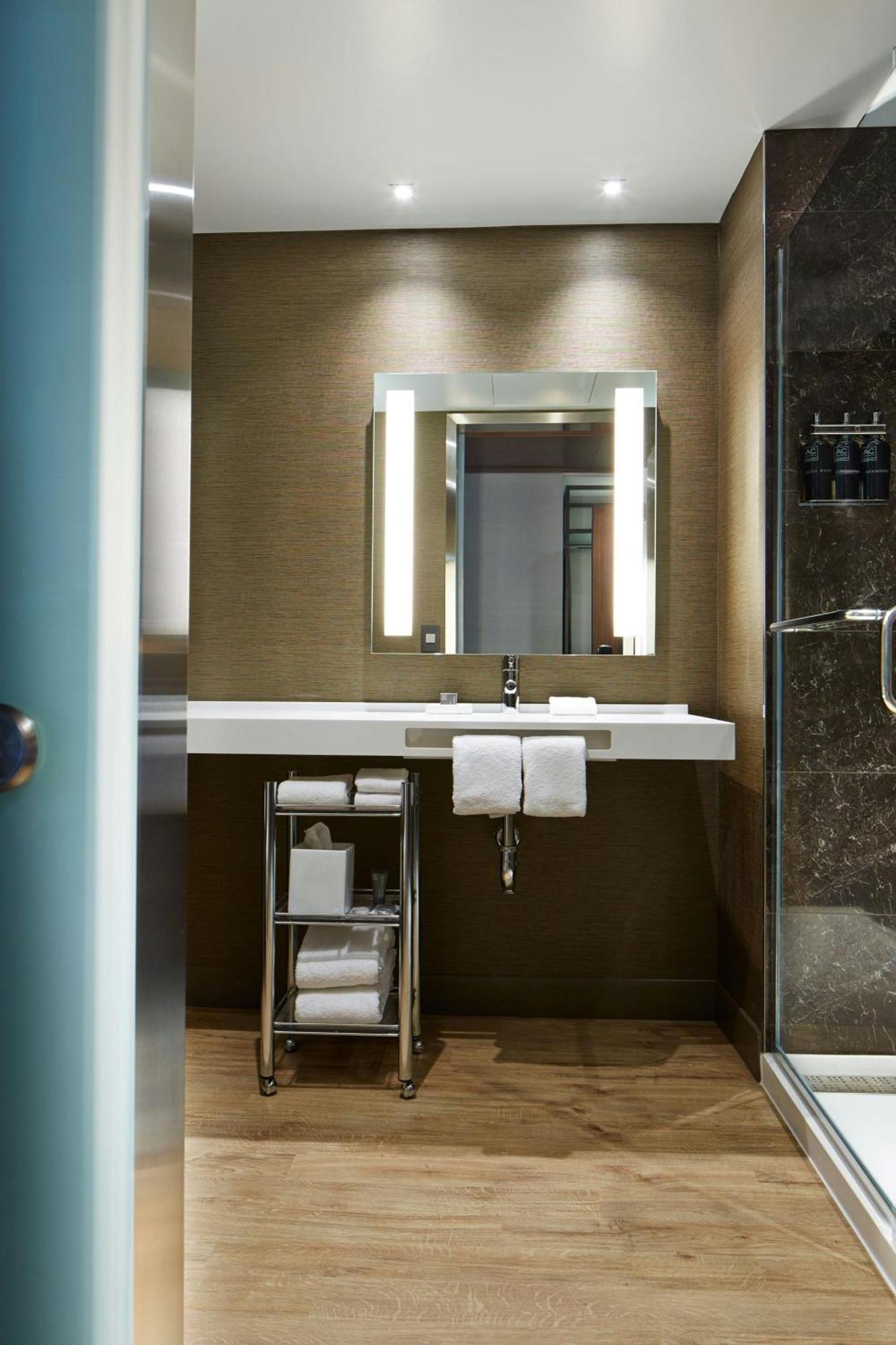 Ac Hotel By Marriott Portland Downtown, Or Esterno foto